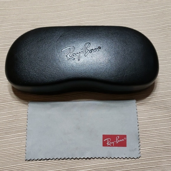 Ray-Ban Glass Case - Picture 1 of 4